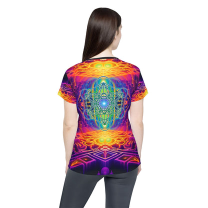 Corner detail of the "Focused Thought" all-over print on the women's sport tee.