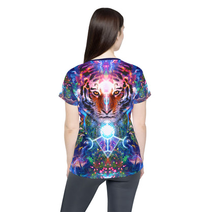 Corner detail of the "Hunter's Moon" print women's sport tee.