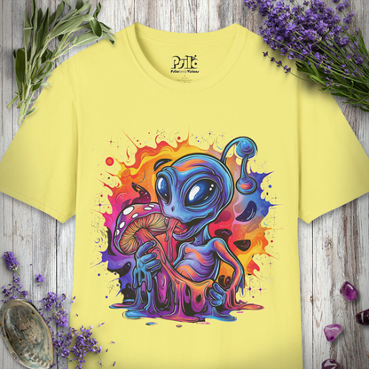 Trippy Alien w/ Mushroom T-SHIRT