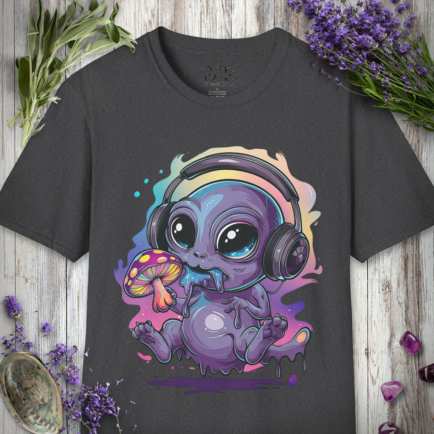 "Cute Trippy Alien Eating Mushroom" Unisex SOFTSTYLE T-SHIRT