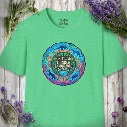 "Critical Thinker Endangered" T-SHIRT