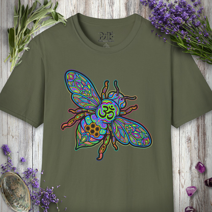 "Om Bee Trippin" T-SHIRT