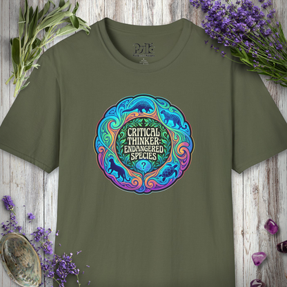 "Critical Thinker Endangered" T-SHIRT