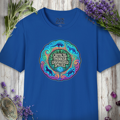 "Critical Thinker Endangered" T-SHIRT