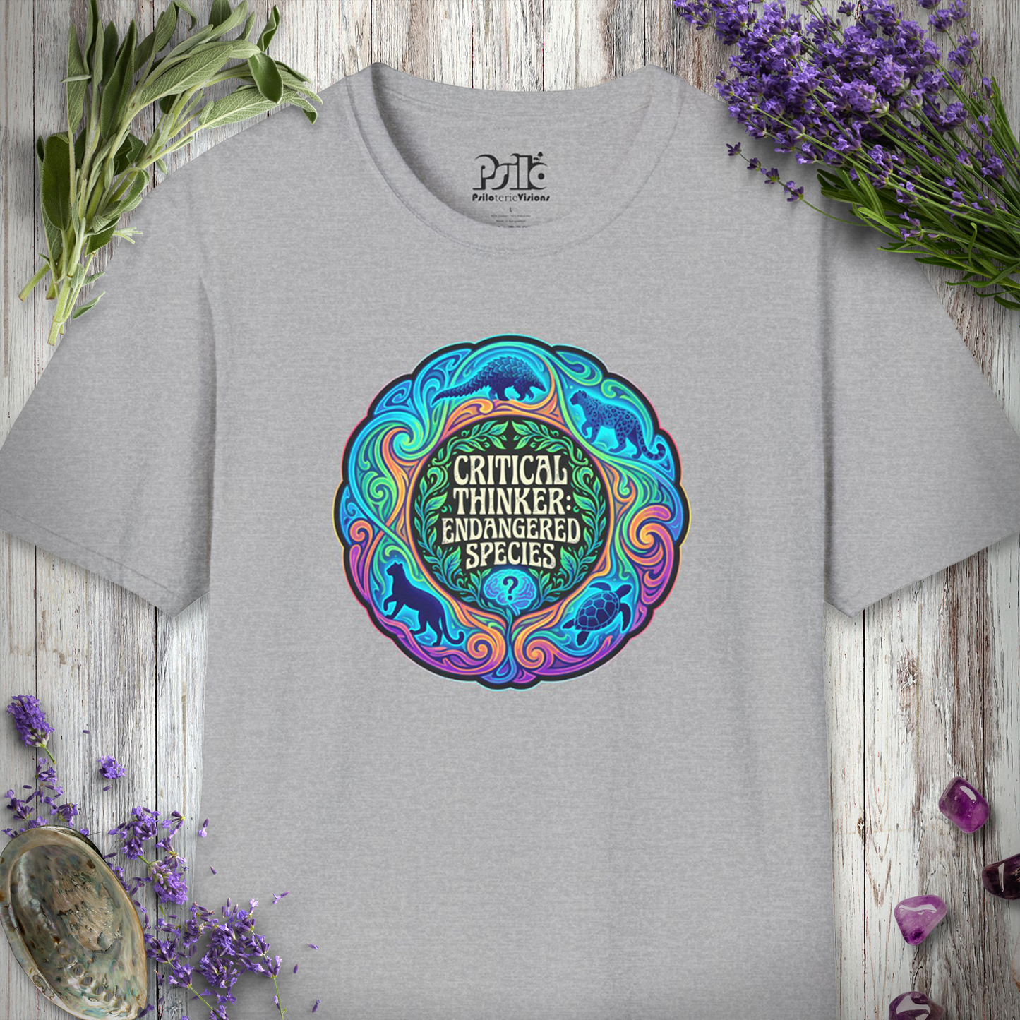 "Critical Thinker Endangered" T-SHIRT