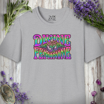 "Om Devine Feminine" T-SHIRT