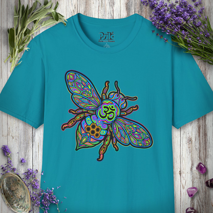 "Om Bee Trippin" T-SHIRT