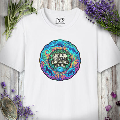 "Critical Thinker Endangered" T-SHIRT