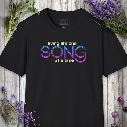 "Living One Song At A Time" T-SHIRT