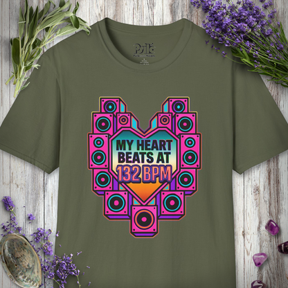 "Heart Beats At 132 BPM" T-SHIRT