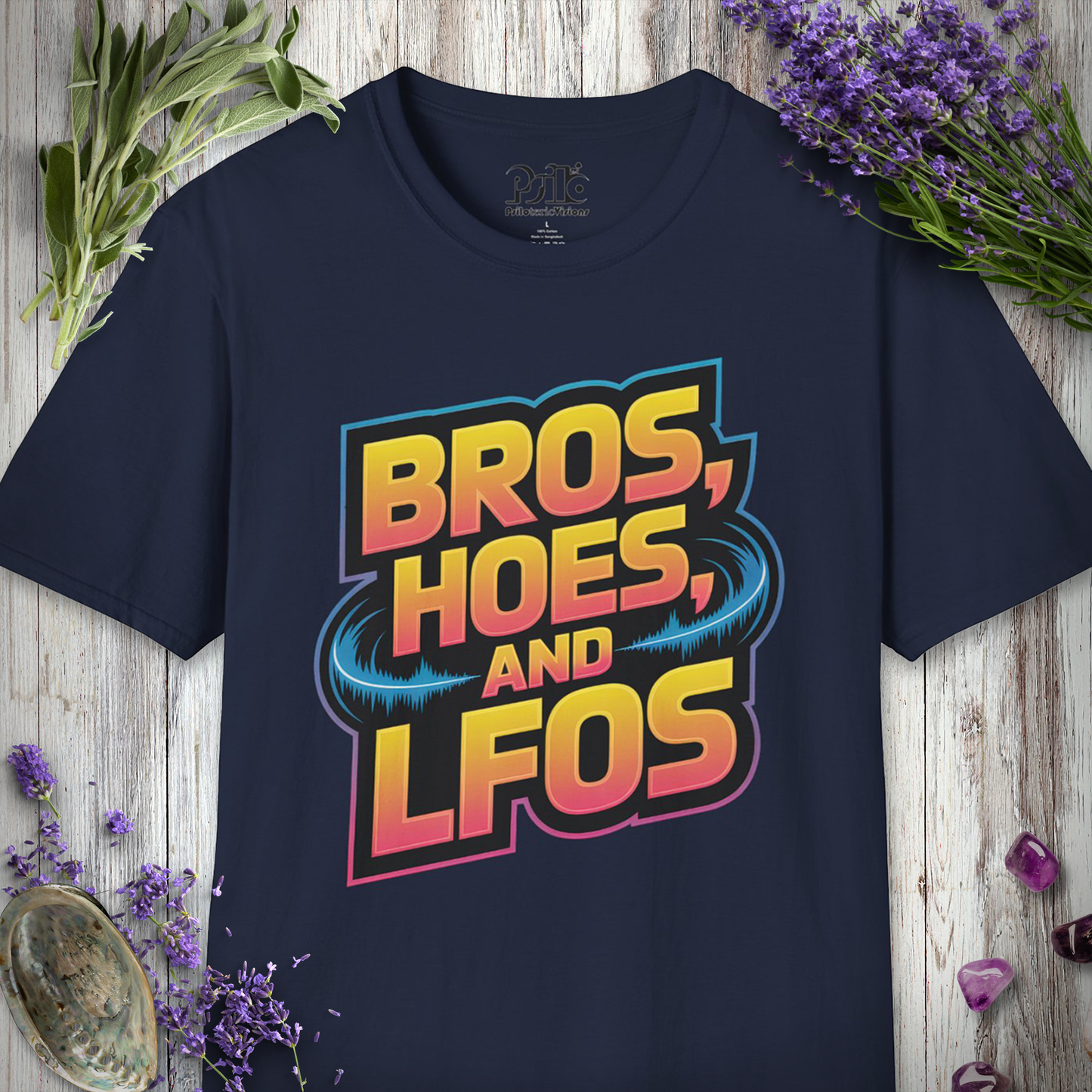 "Bros Hoes & LFOs" T-SHIRT