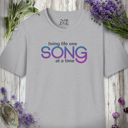 "Living One Song At A Time" T-SHIRT