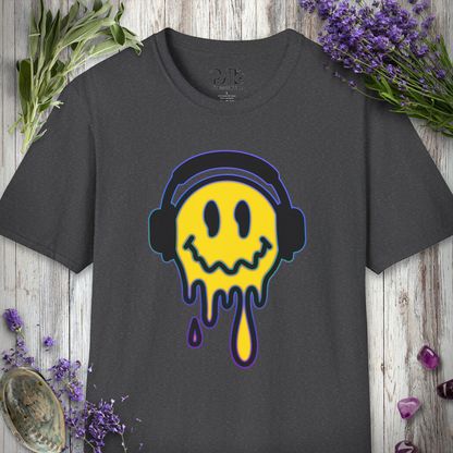 "Melting Smiley Headphones" T-SHIRT