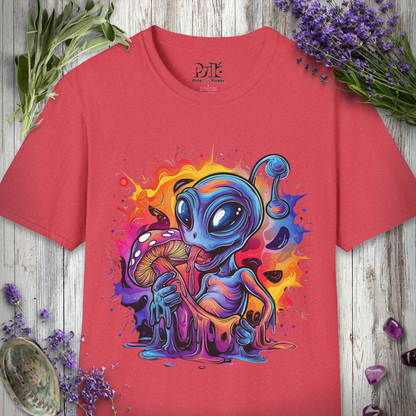 Trippy Alien w/ Mushroom T-SHIRT