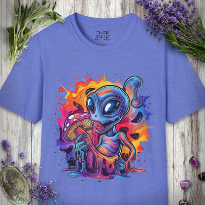 Trippy Alien w/ Mushroom T-SHIRT