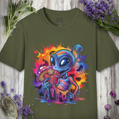 Trippy Alien w/ Mushroom T-SHIRT