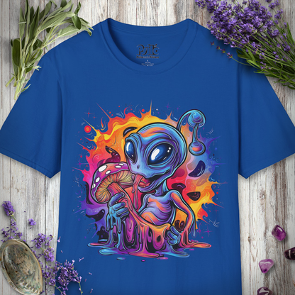 Trippy Alien w/ Mushroom T-SHIRT