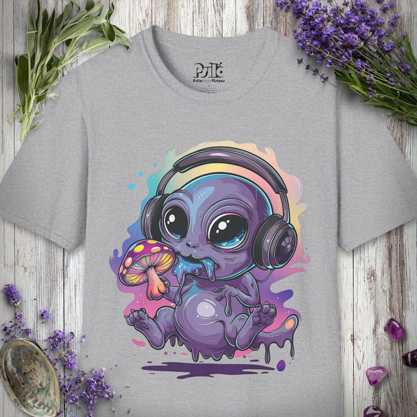 "Cute Trippy Alien Eating Mushroom" Unisex SOFTSTYLE T-SHIRT