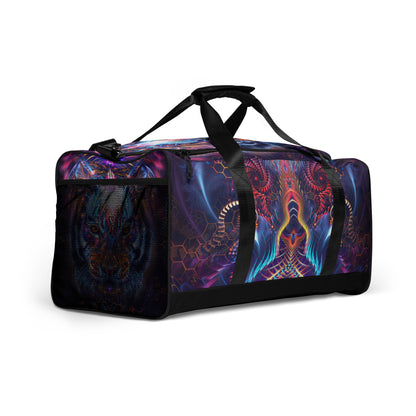 Right-front view of the Empurrress duffle bag showing the mesh side pocket.